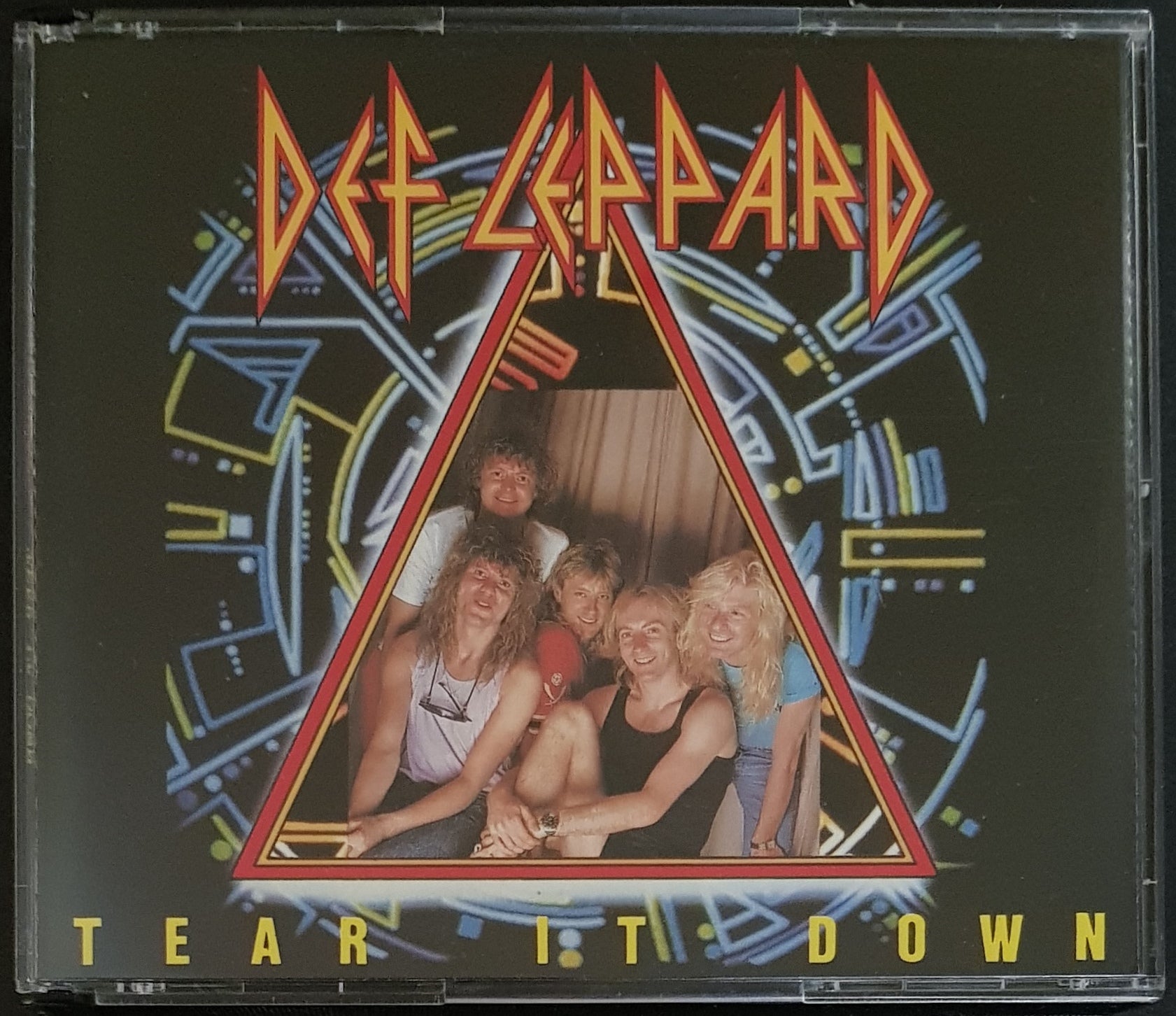 Def Leppard's Live Album - Tear It Down